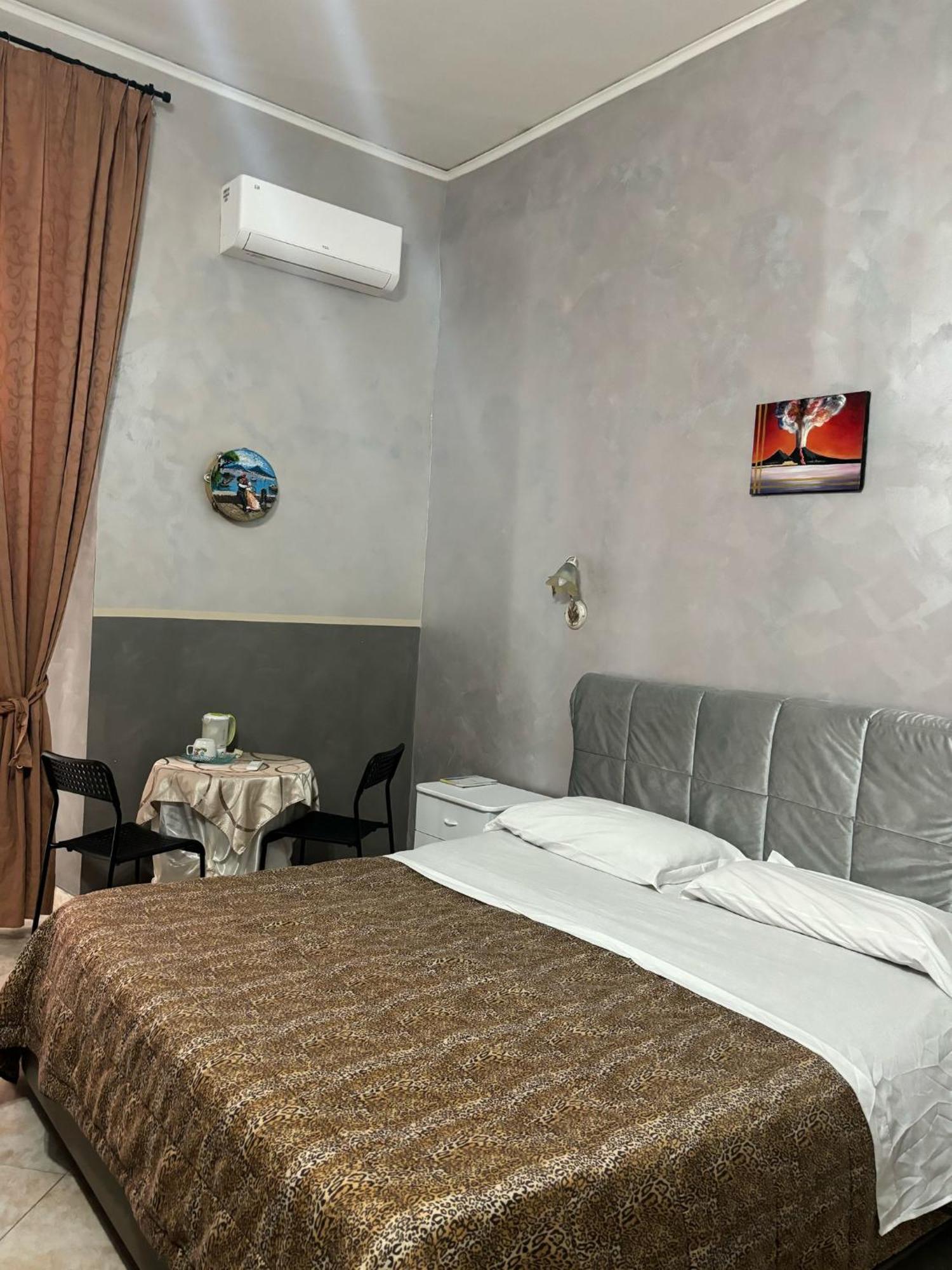 San Gaetano Bed Hotell Napoli Eksteriør bilde